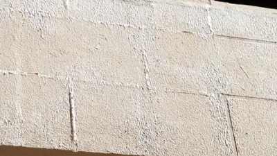 如何解決外墻水包水出現泛白、龜裂問題?