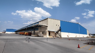 應用于彩鋼瓦翻新的帶銹轉化劑，讓翻新更省力